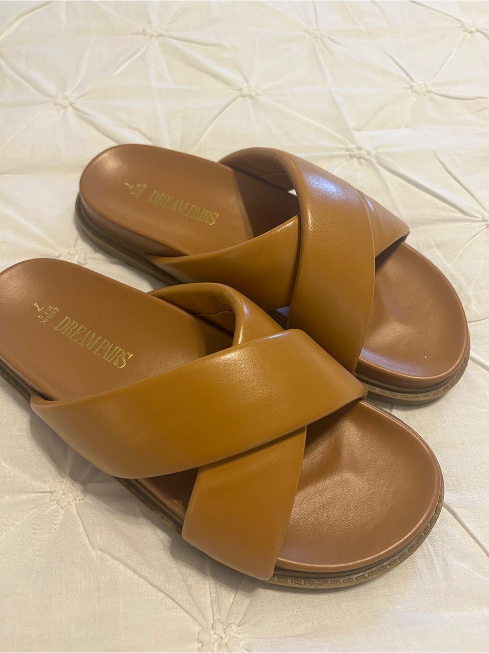 Dream Pairs Women's Cognac Tan Crisscross Slide Sandals